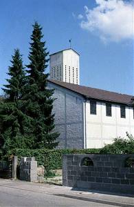 Blick auf Helmlinger Kirche